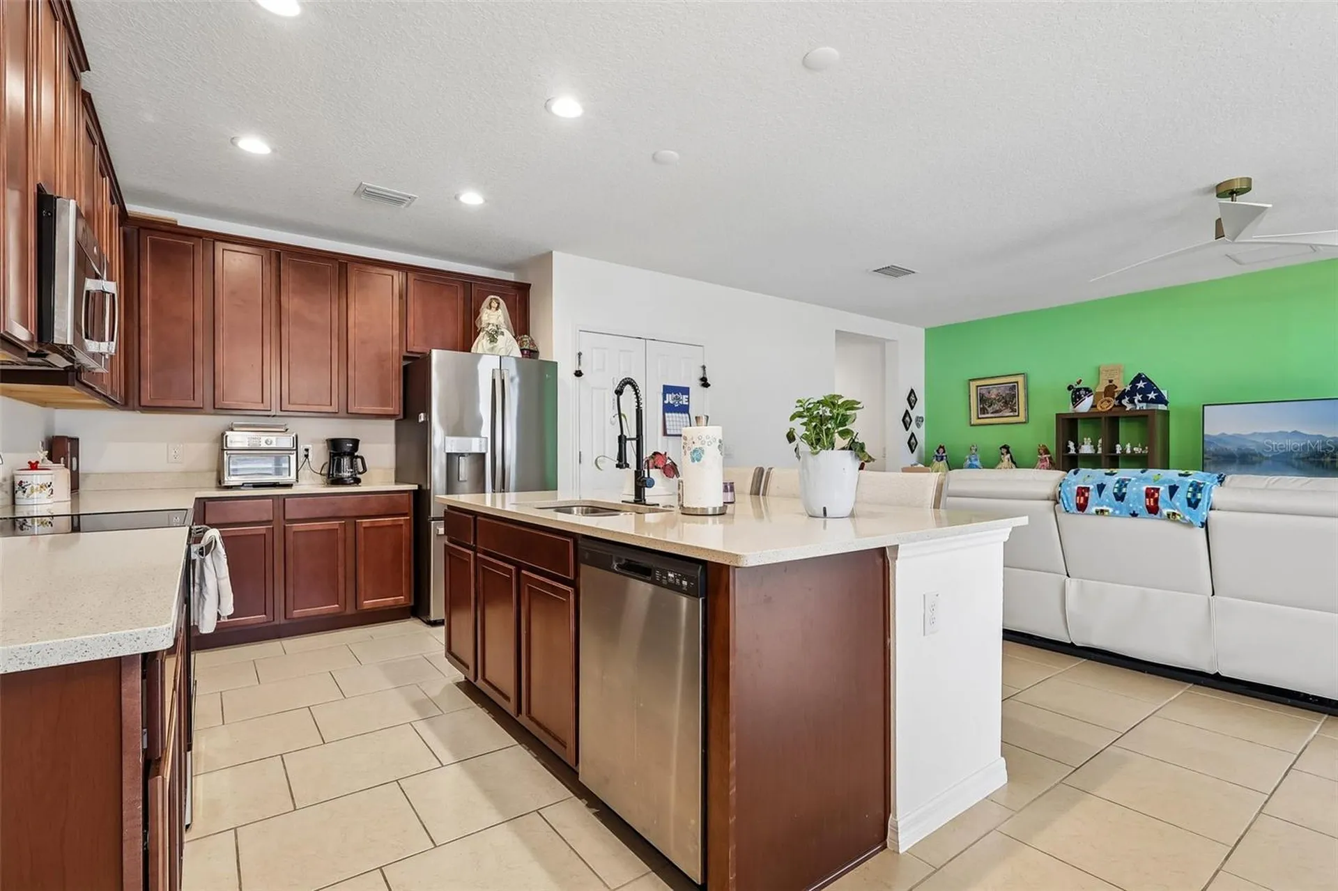 833 Avenal Lane Davenport FL 33837