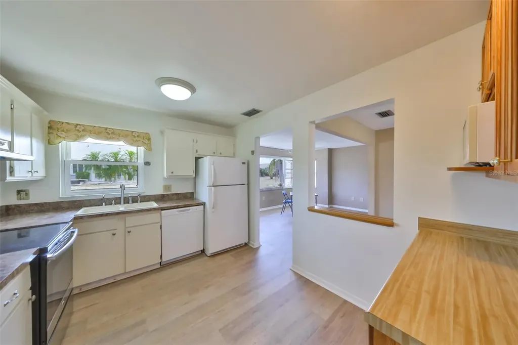 1529 Allegheny Drive Sun City Center FL 33573