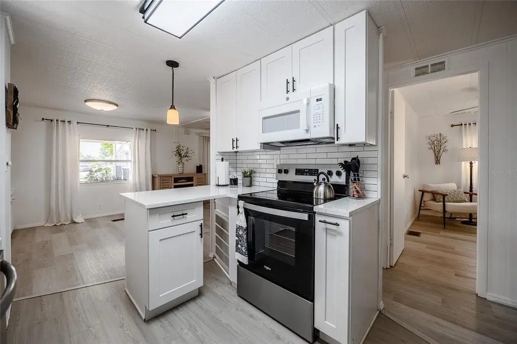 36749 Jodi Avenue Zephyrhills FL 33542