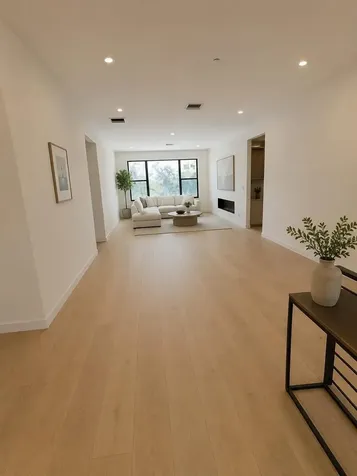 5020 W Homer Avenue Tampa FL 33629