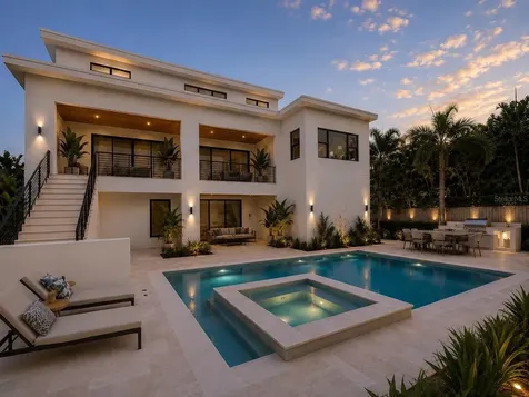 5020 W Homer Avenue Tampa FL 33629