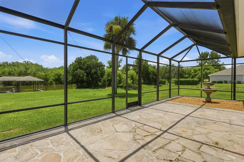 6042 Landings Boulevard Lady Lake FL 32159