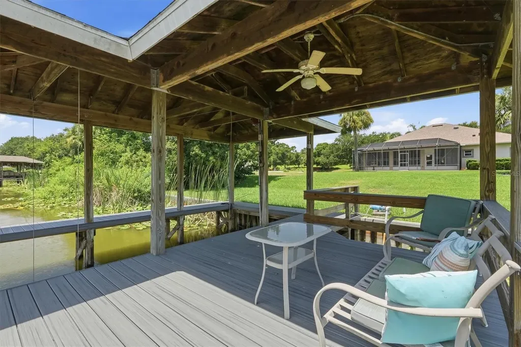 6042 Landings Boulevard Lady Lake FL 32159
