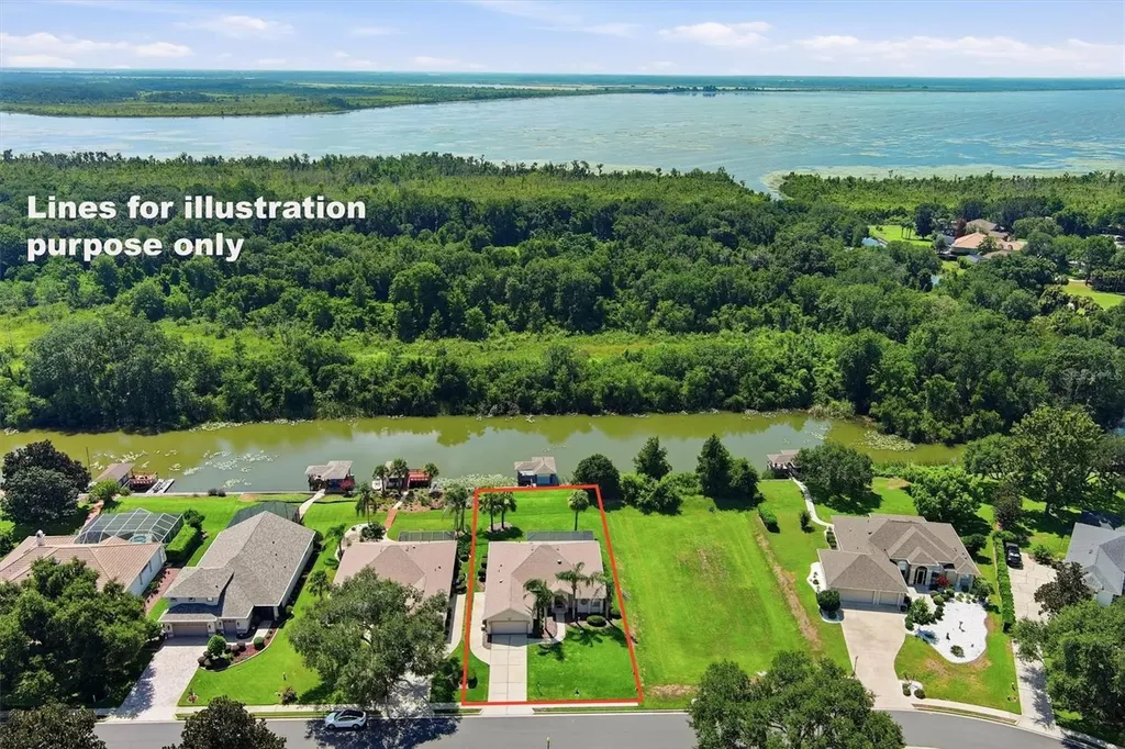 6042 Landings Boulevard Lady Lake FL 32159