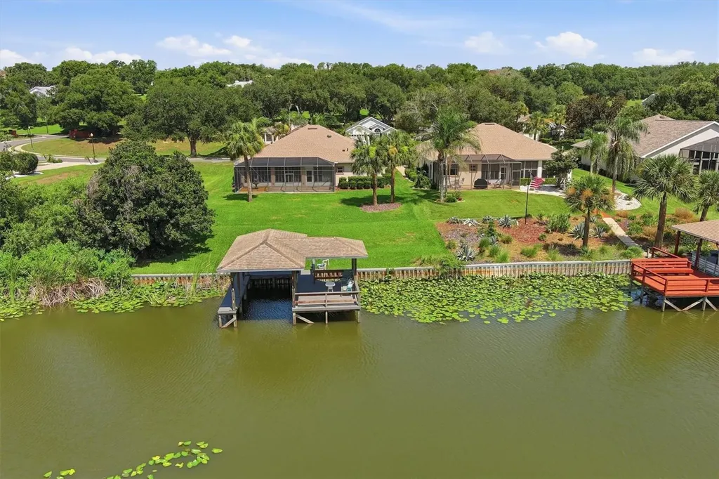 6042 Landings Boulevard Lady Lake FL 32159