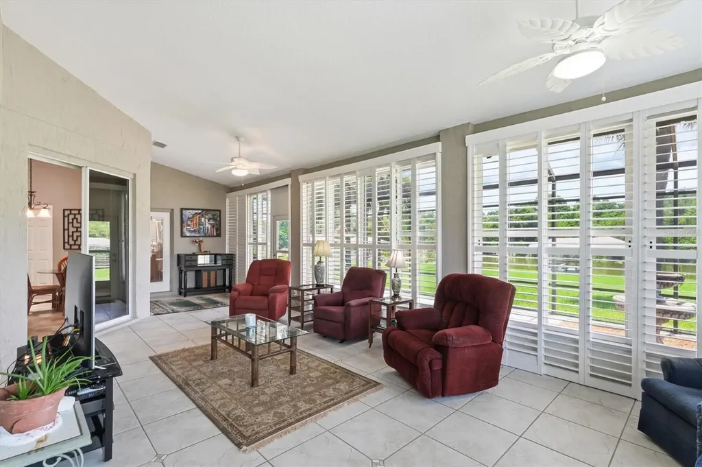 6042 Landings Boulevard Lady Lake FL 32159