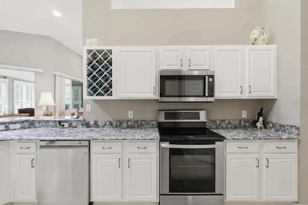6042 Landings Boulevard Lady Lake FL 32159