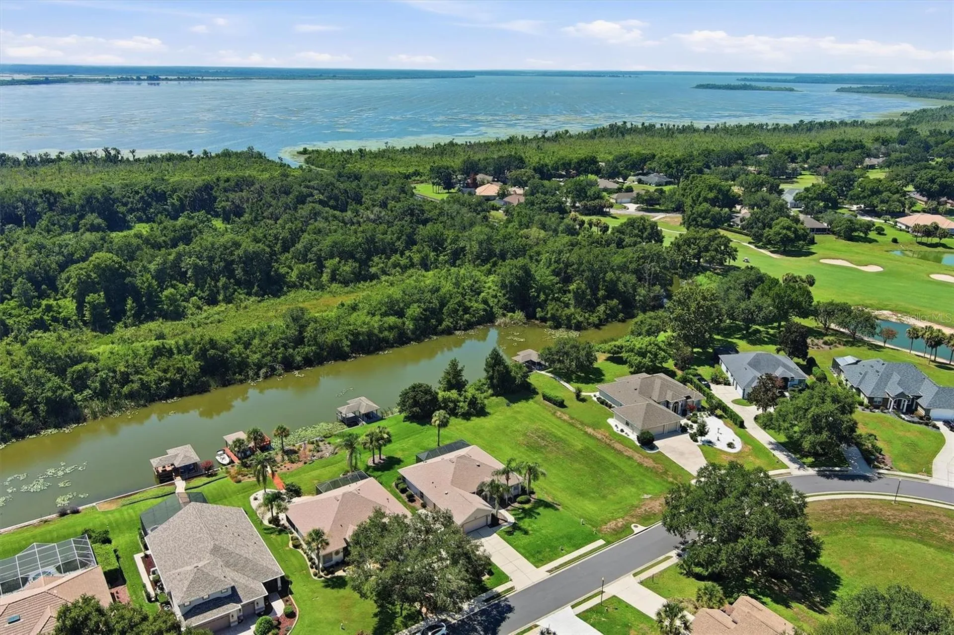 6042 Landings Boulevard Lady Lake FL 32159