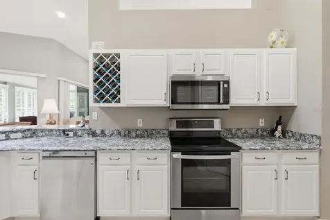 6042 Landings Boulevard Lady Lake FL 32159