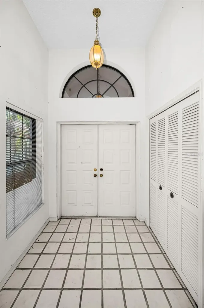 107 Woodcreek Drive S Safety Harbor FL 34695