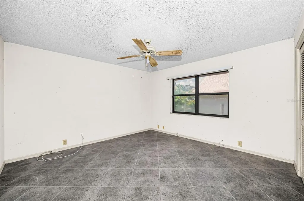 107 Woodcreek Drive S Safety Harbor FL 34695