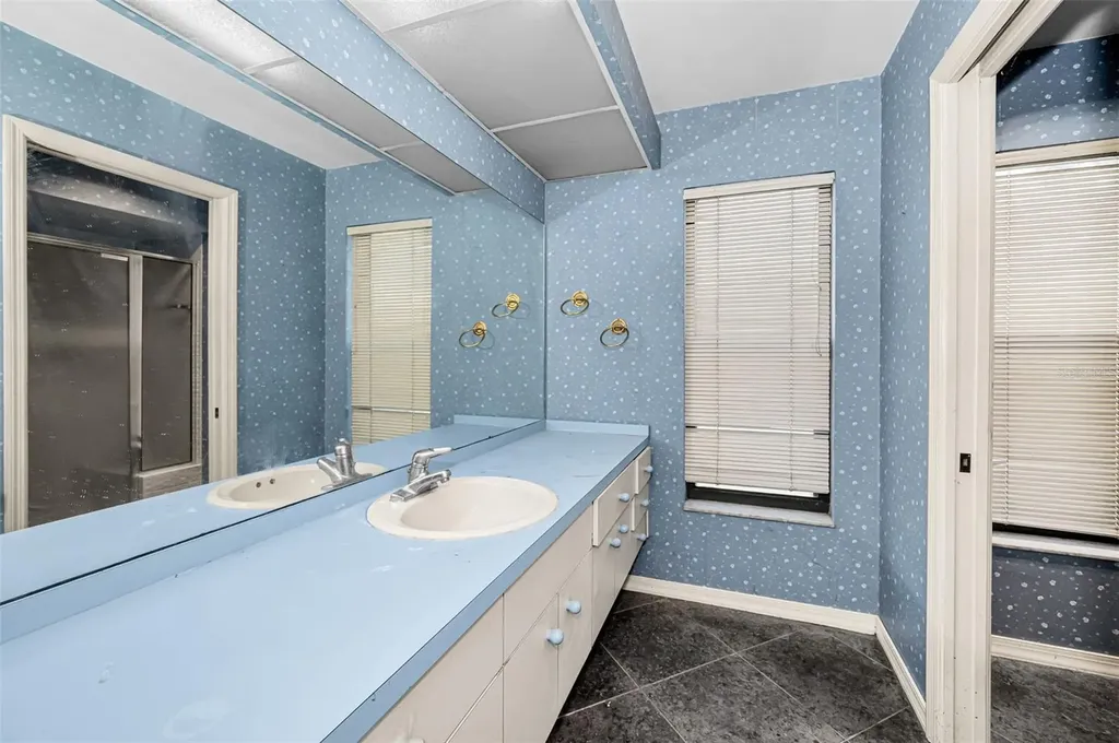 107 Woodcreek Drive S Safety Harbor FL 34695