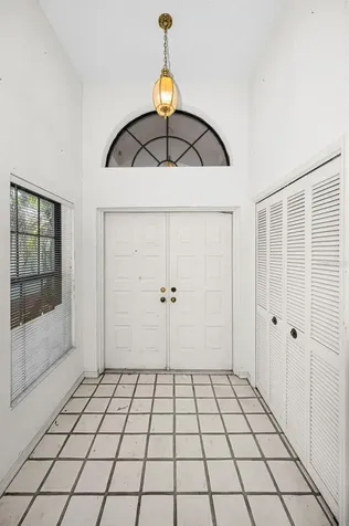 107 Woodcreek Drive S Safety Harbor FL 34695