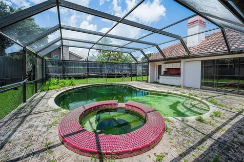 107 Woodcreek Drive S Safety Harbor FL 34695