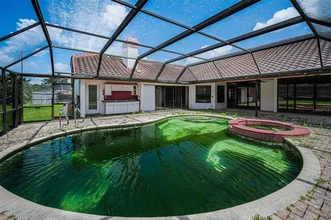 107 Woodcreek Drive S Safety Harbor FL 34695