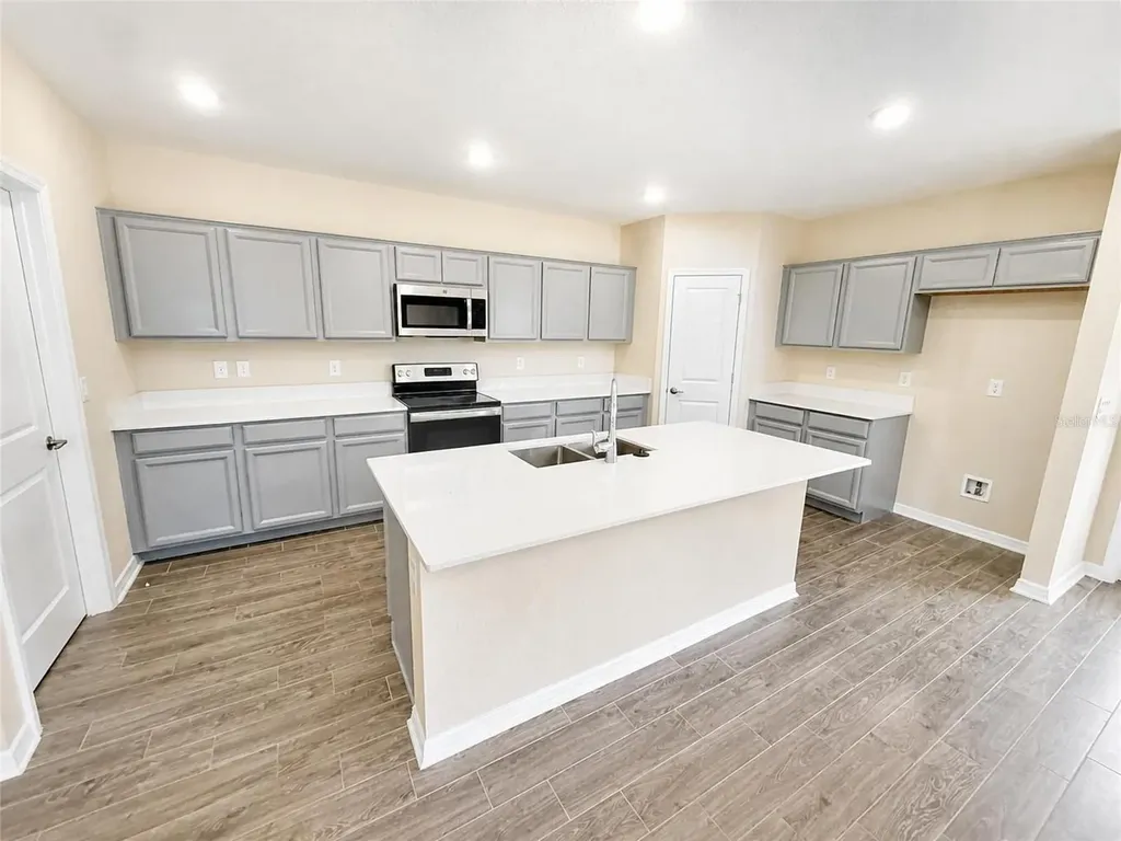 1181 Sand Trap Court Daytona Beach FL 32124