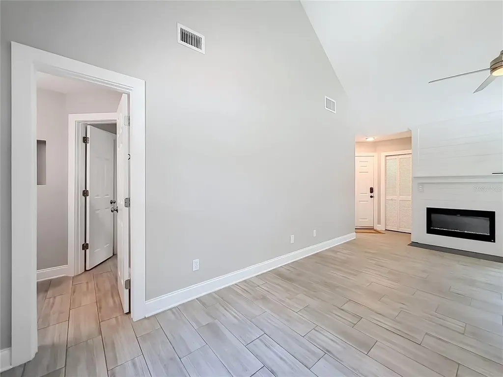 1411 Farrindon Circle Lake Mary FL 32746