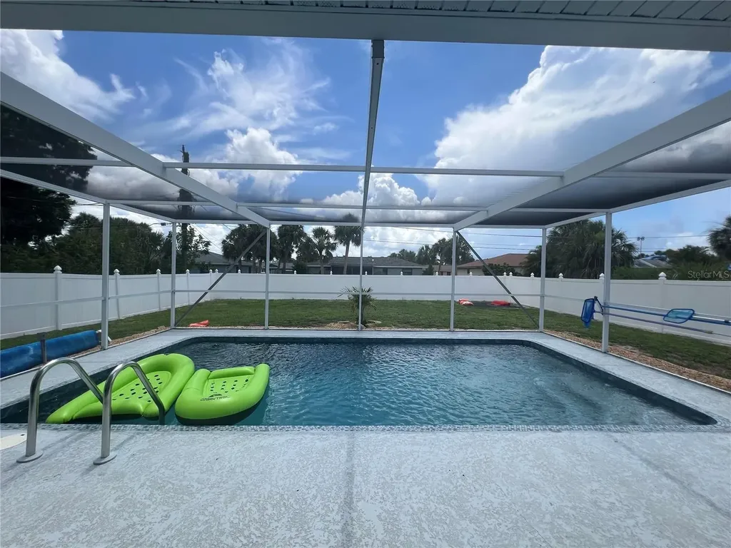 18140 Wolbrette Circle Port Charlotte FL 33948
