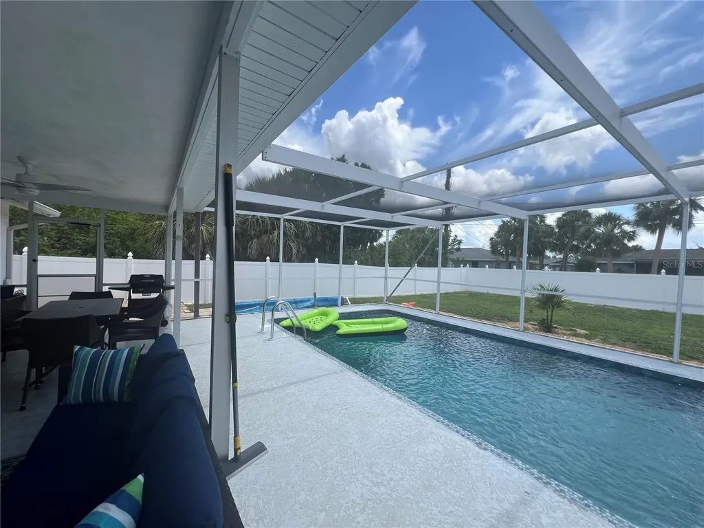 18140 Wolbrette Circle Port Charlotte FL 33948