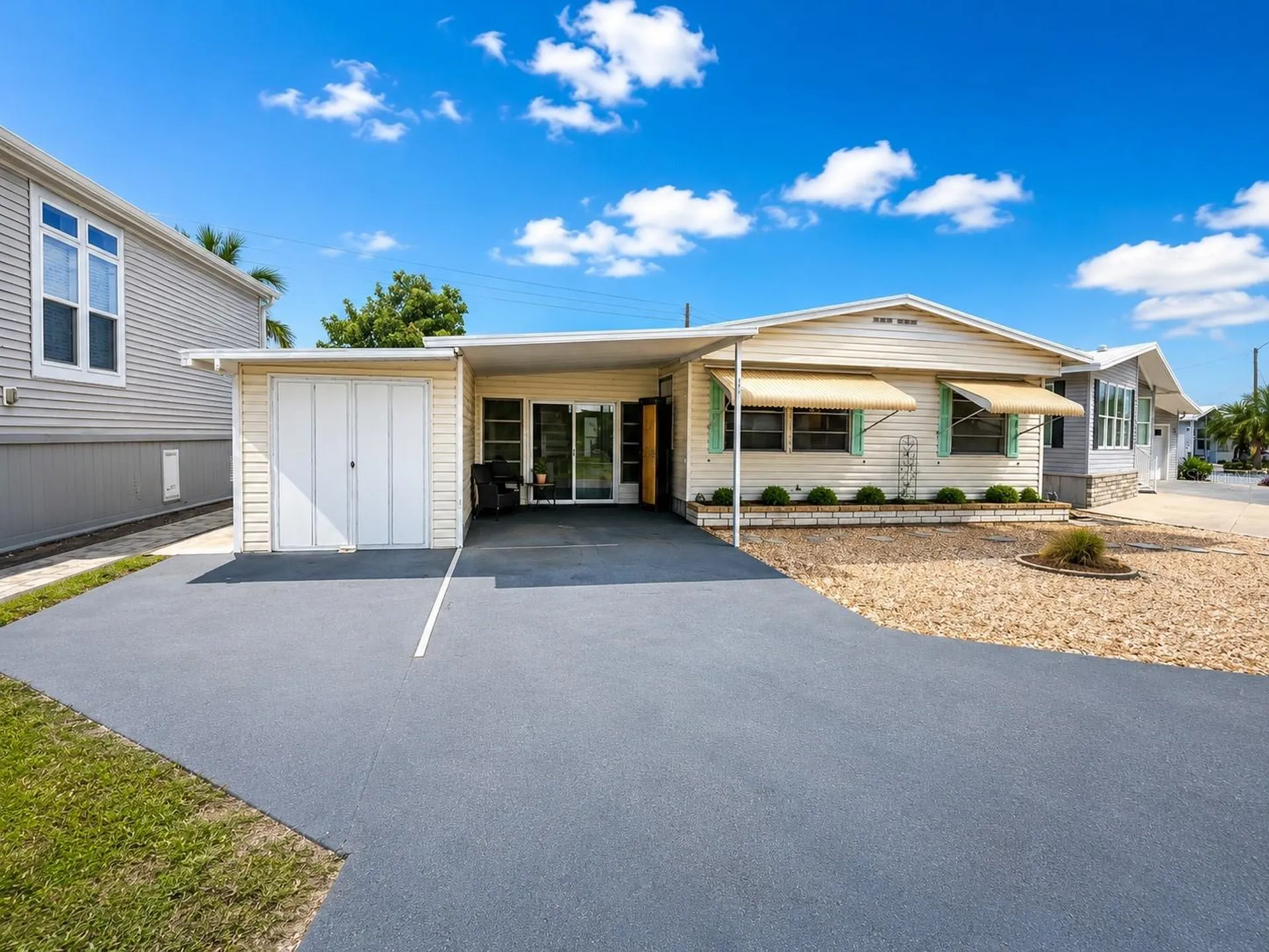 1912 Indiana Avenue Bradenton FL 34207