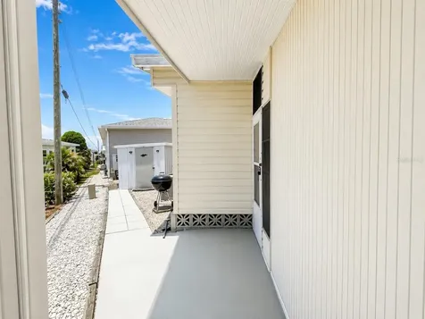 1912 Indiana Avenue Bradenton FL 34207