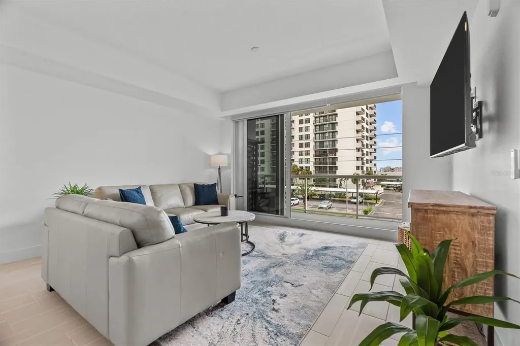 415 Island Way Clearwater Beach FL 33767