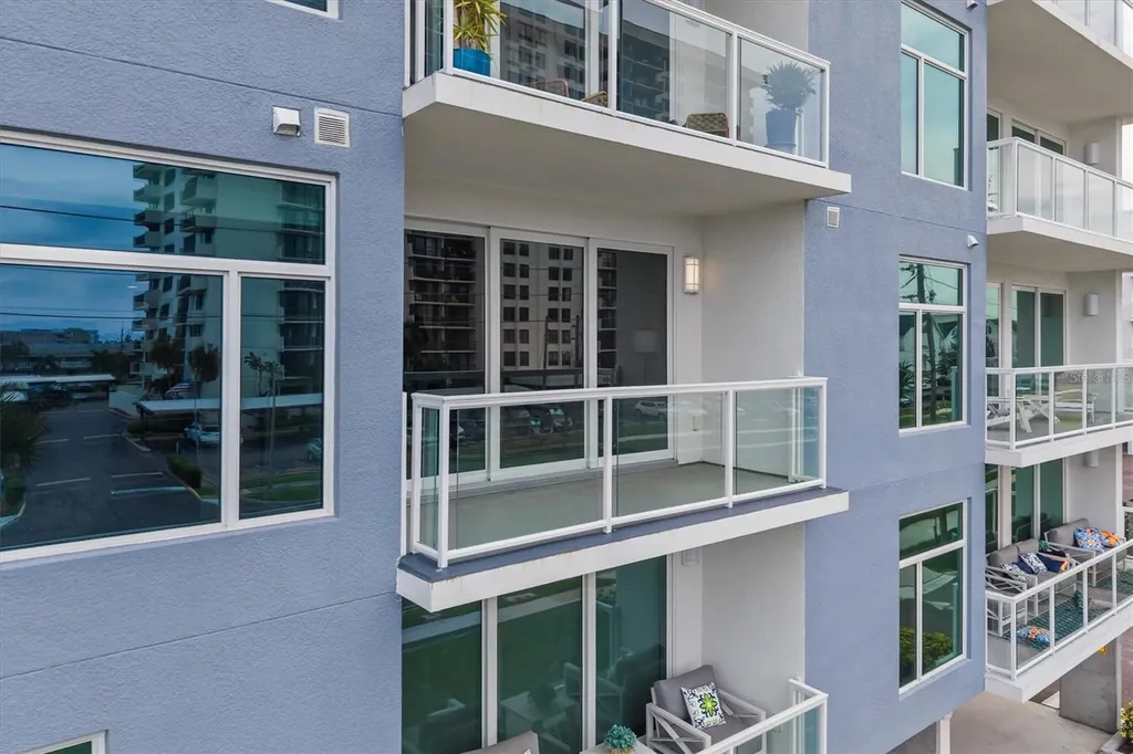 415 Island Way Clearwater Beach FL 33767