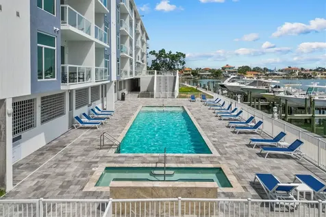 415 Island Way Clearwater Beach FL 33767