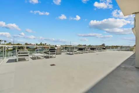 415 Island Way Clearwater Beach FL 33767