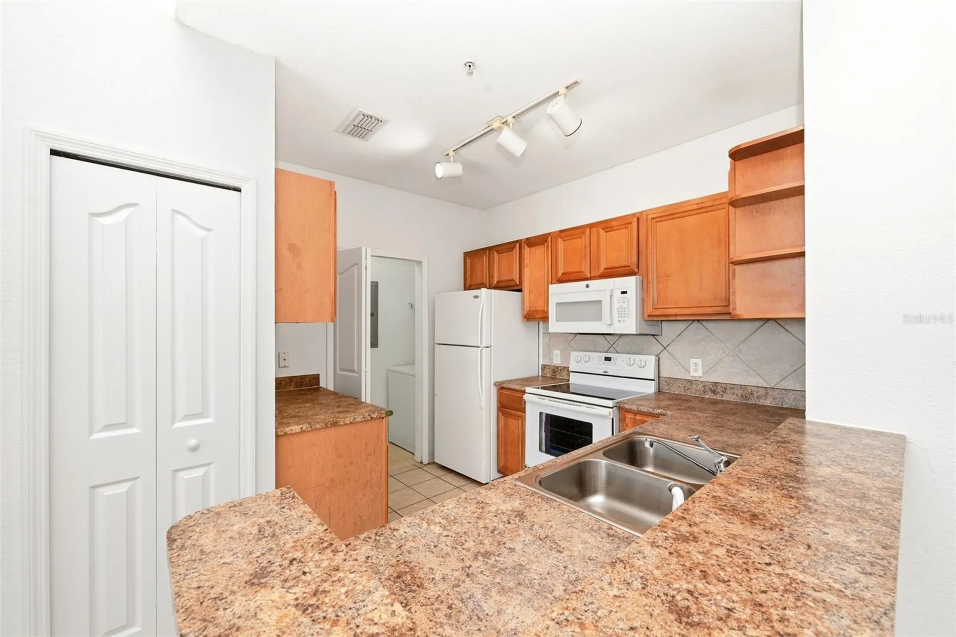 6169 Metrowest Boulevard Orlando FL 32835