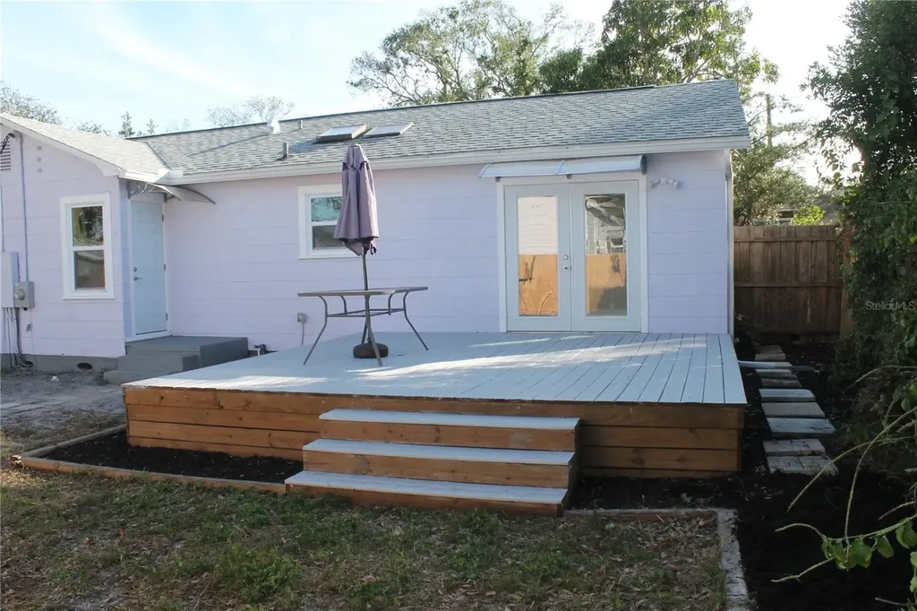 3631 N 4th Avenue N St Petersburg FL 33713