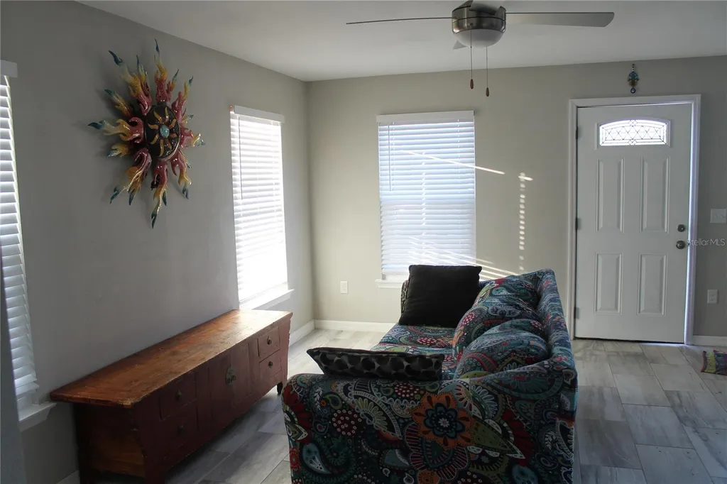 3631 N 4th Avenue N St Petersburg FL 33713