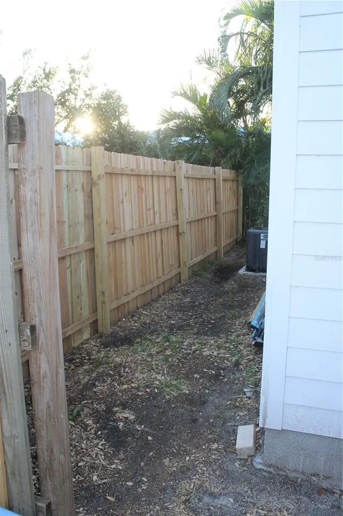 3631 N 4th Avenue N St Petersburg FL 33713
