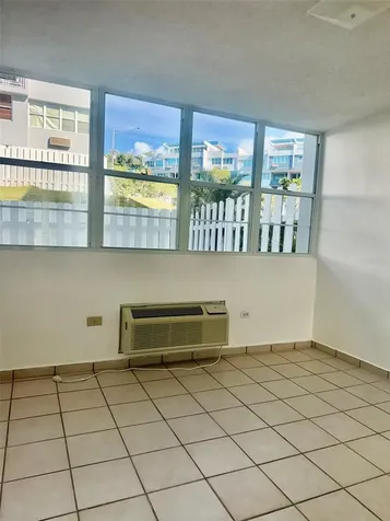 405 Boulevard Ave Veredas Del Parque Carolina PR 00979