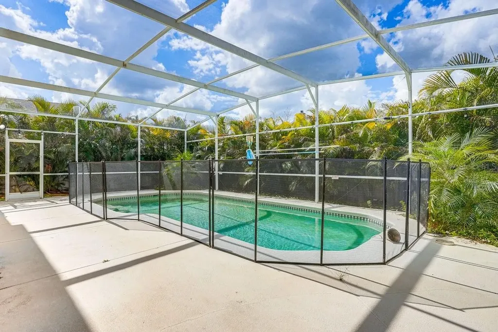 418 Riggs Circle Davenport FL 33897