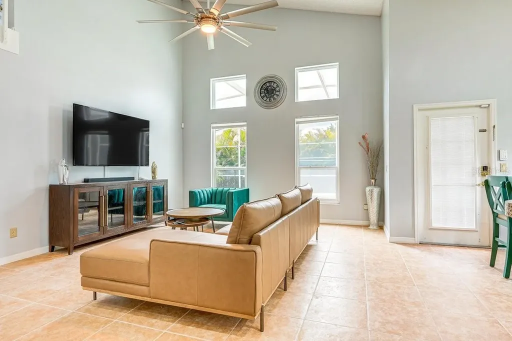 418 Riggs Circle Davenport FL 33897