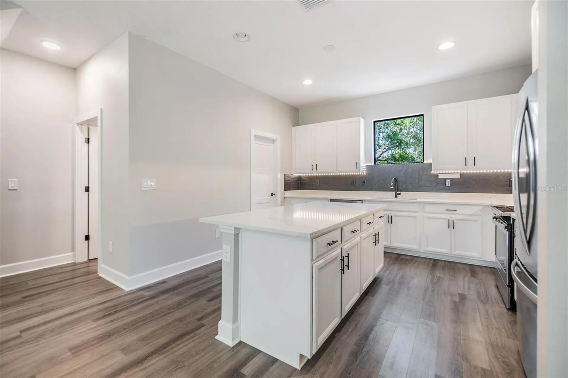 1302 W Carmen Street Tampa FL 33606