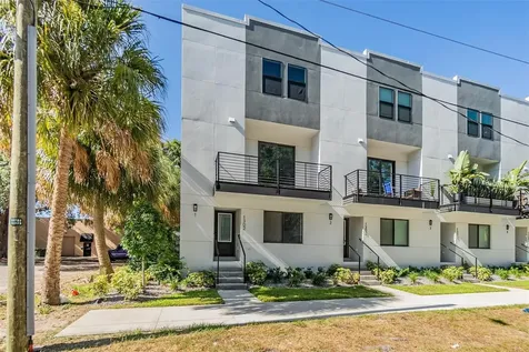 1302 W Carmen Street Tampa FL 33606