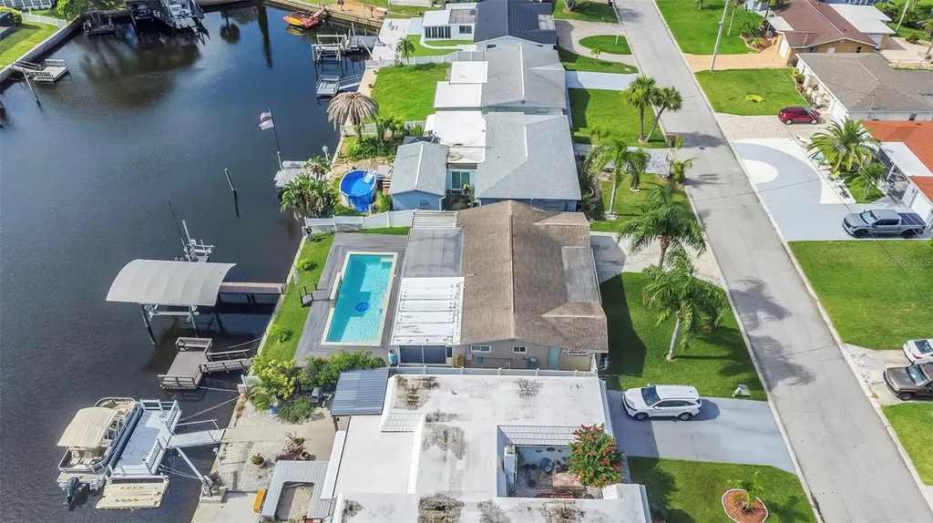 12804 2nd Isle Hudson FL 34667