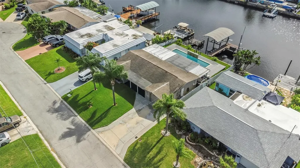 12804 2nd Isle Hudson FL 34667