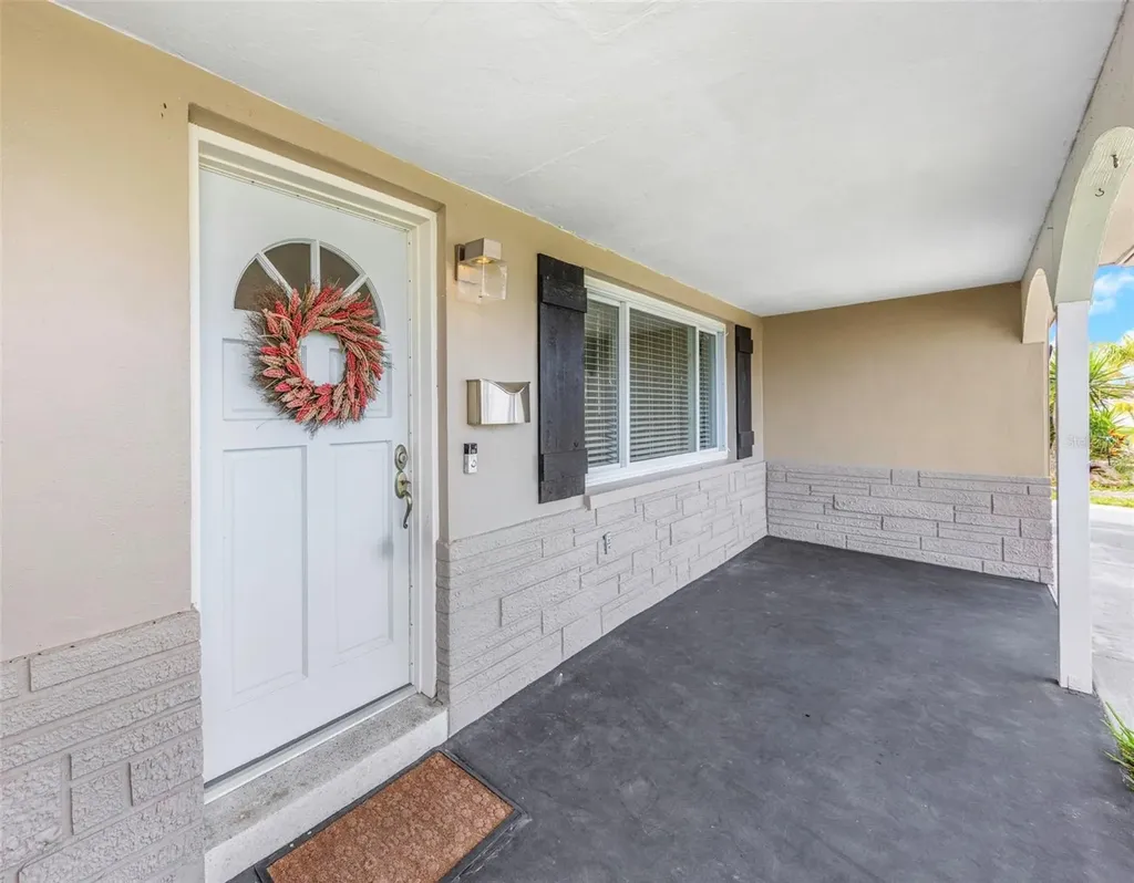 12804 2nd Isle Hudson FL 34667