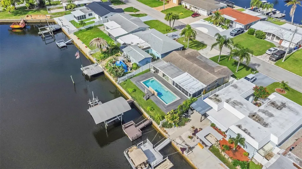 12804 2nd Isle Hudson FL 34667
