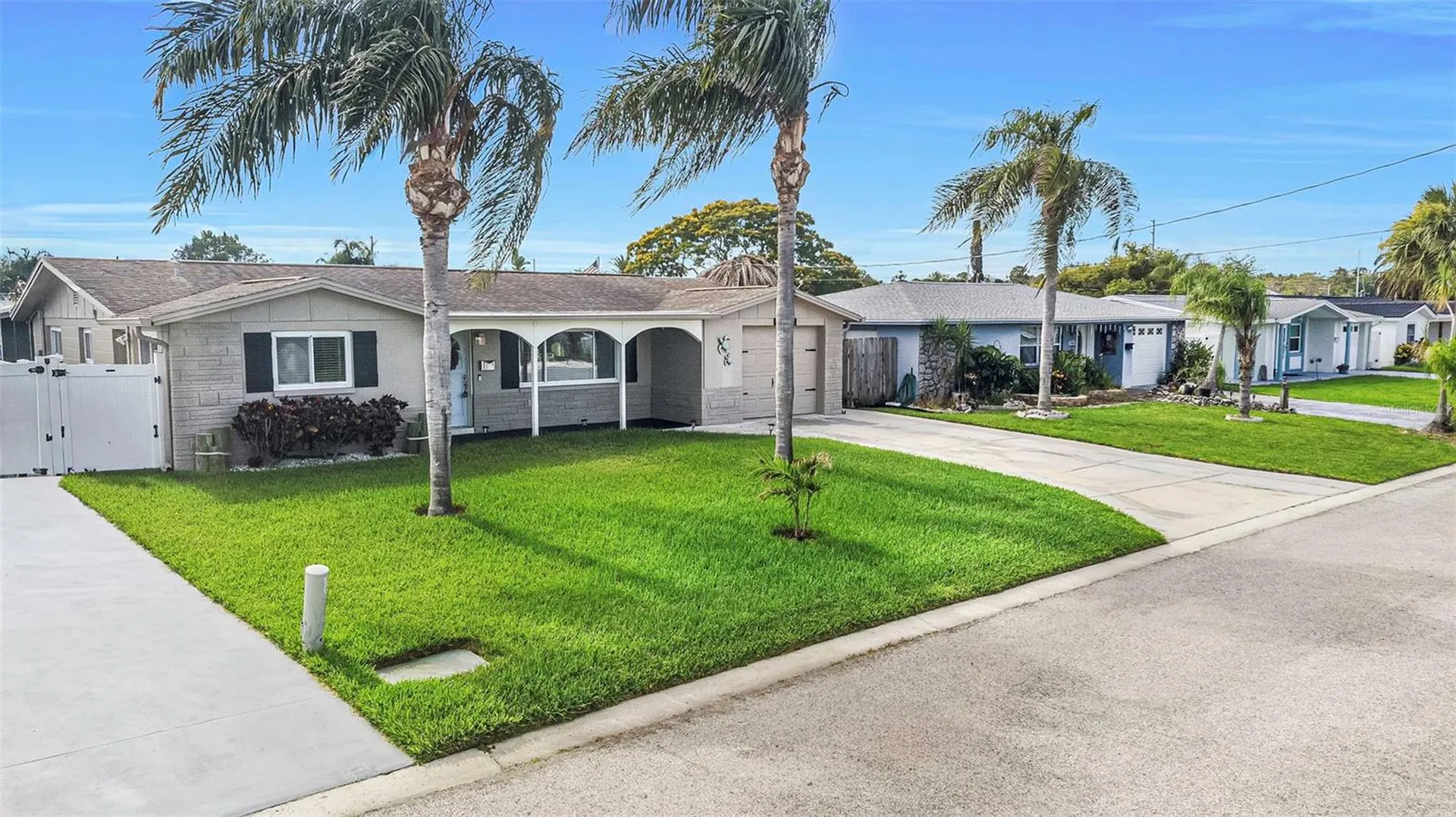 12804 2nd Isle Hudson FL 34667