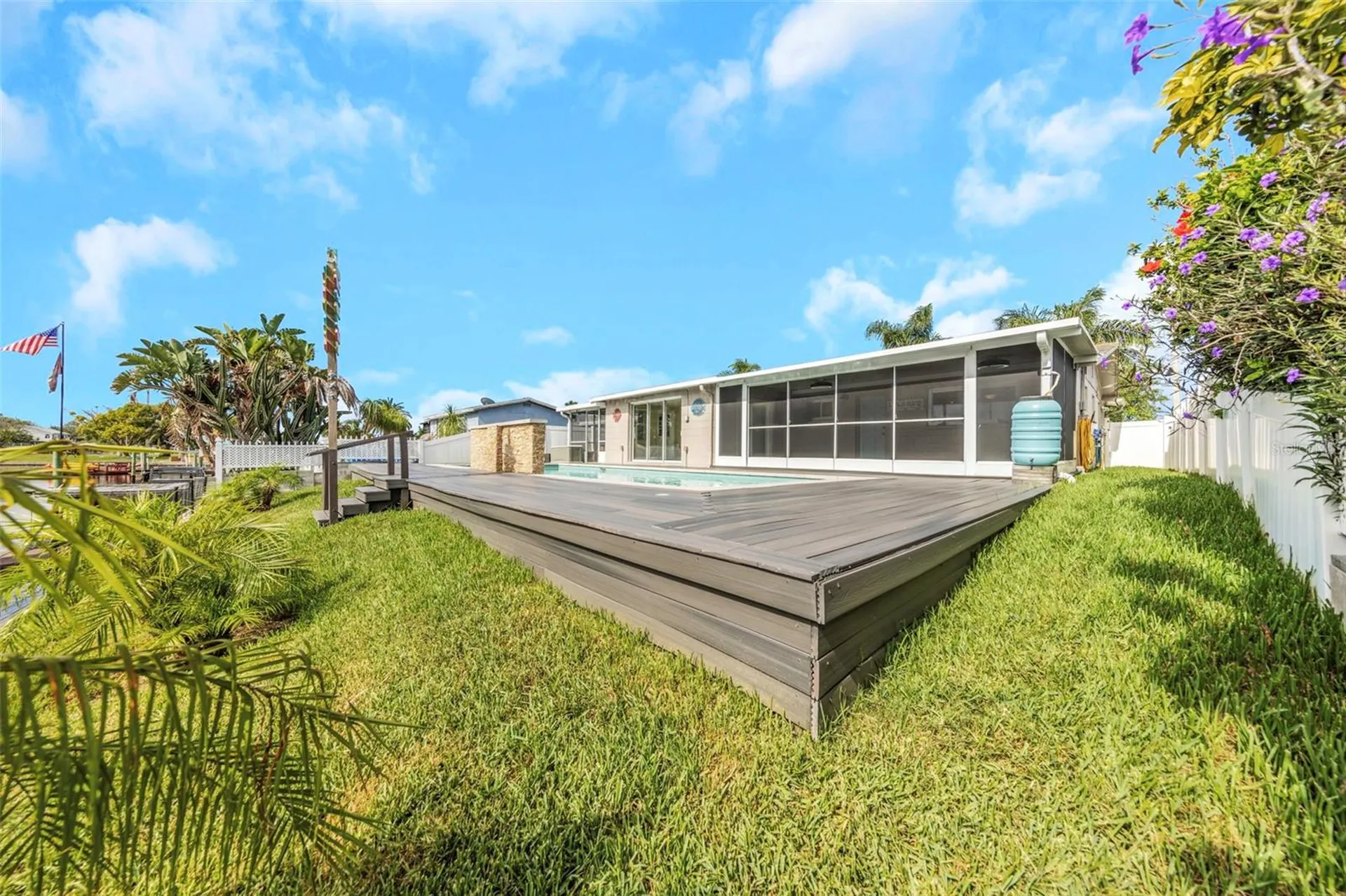 12804 2nd Isle Hudson FL 34667