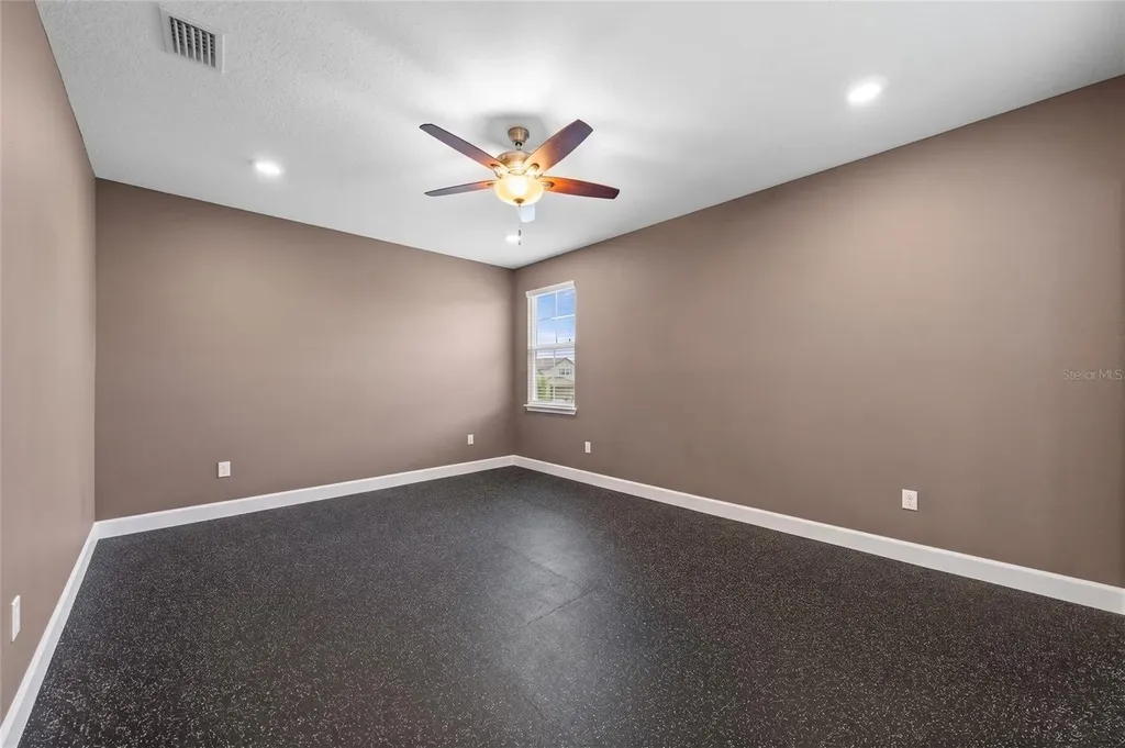 2557 Heritage Green Avenue Davenport FL 33837
