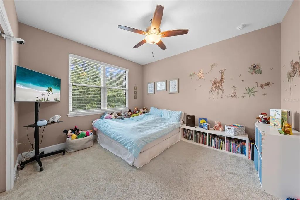 2557 Heritage Green Avenue Davenport FL 33837