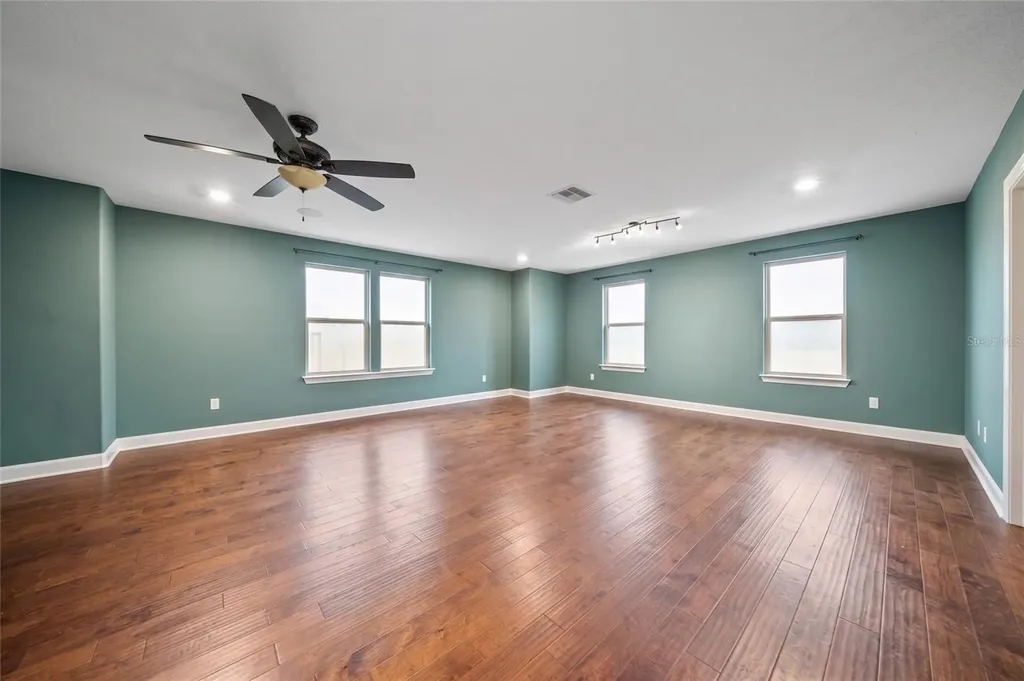 2557 Heritage Green Avenue Davenport FL 33837