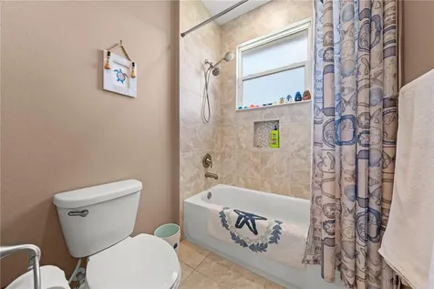 2557 Heritage Green Avenue Davenport FL 33837