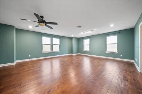 2557 Heritage Green Avenue Davenport FL 33837