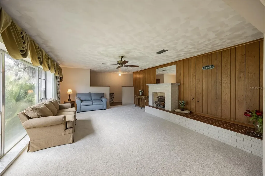 35237 Mulholland Drive Fruitland Park FL 34731